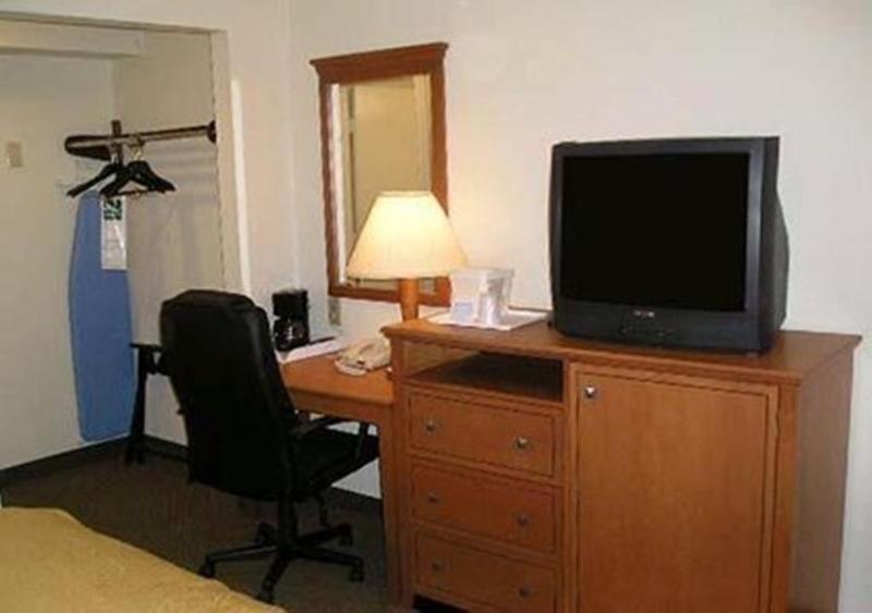 Rodeway Inn Point Pleasant Beach Bagian luar foto